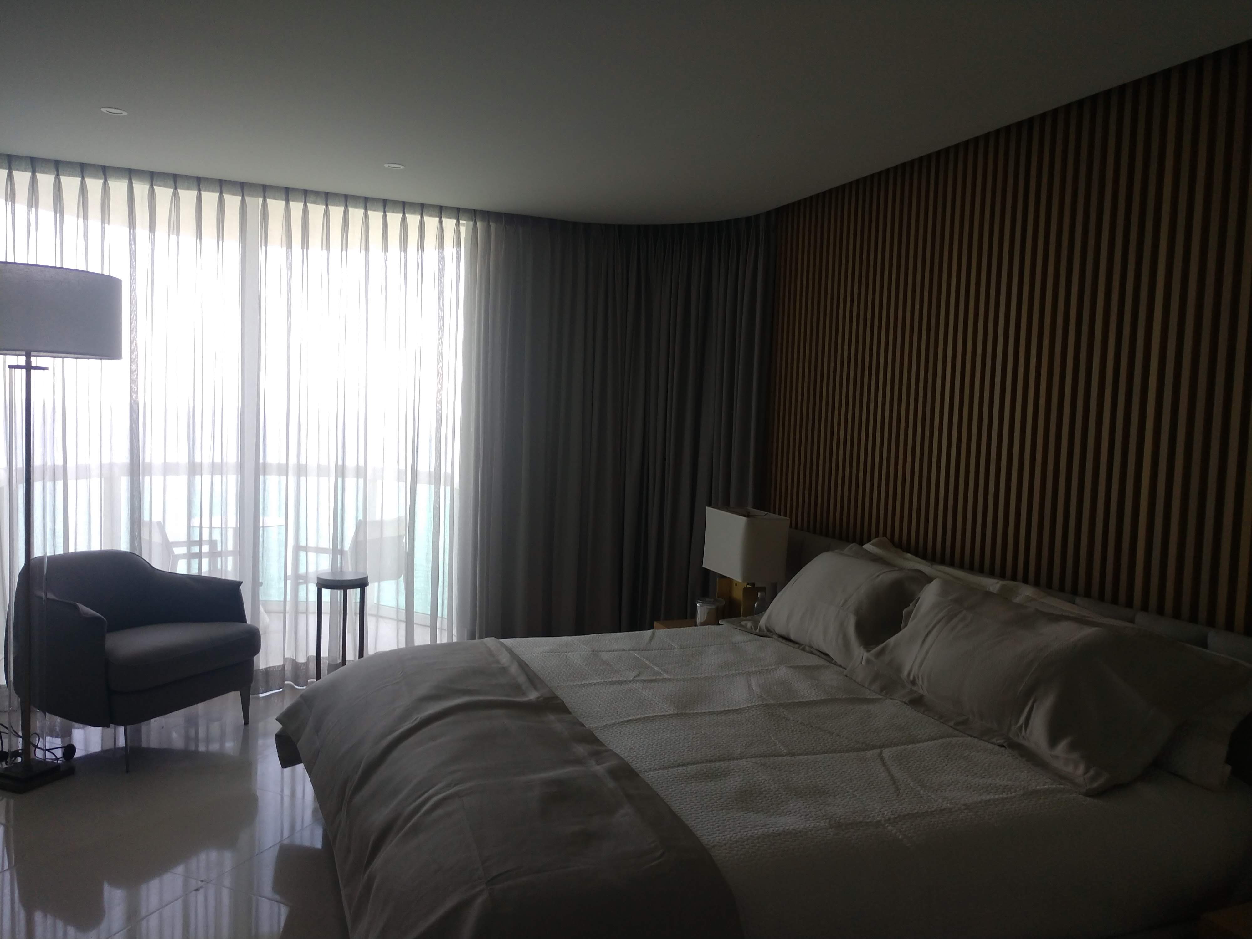 This is an alternative image description. It will generate auto caption.